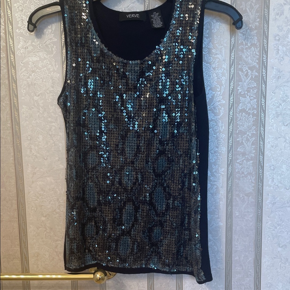 Just perfect Verve multi-color sequined tank for the Holidays!